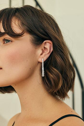 Anne Klein Prong Round Stone Linear Earrings Silver / Grey | LUSSX61114